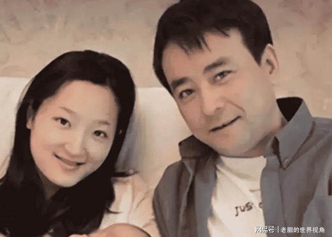 恩愛十幾年難抵殘酷現(xiàn)實(shí)？羅鋼娶小23歲郝蕾年齡差原來不算坎(圖12)