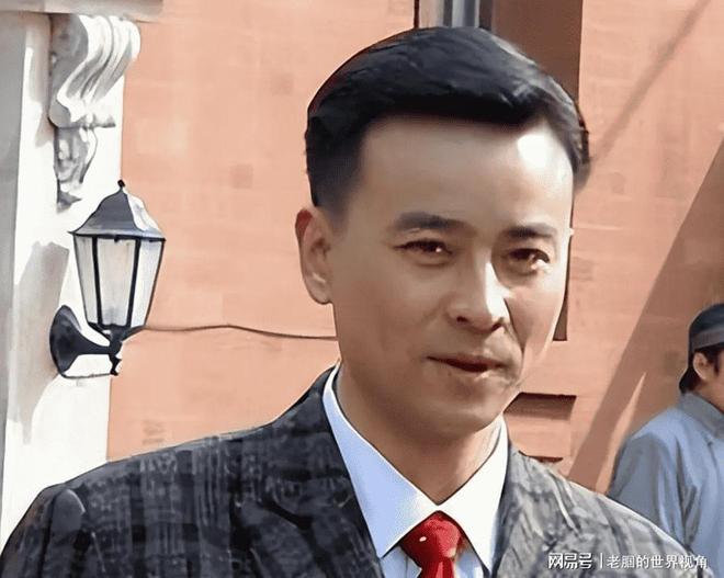 恩愛十幾年難抵殘酷現(xiàn)實(shí)？羅鋼娶小23歲郝蕾年齡差原來不算坎(圖11)