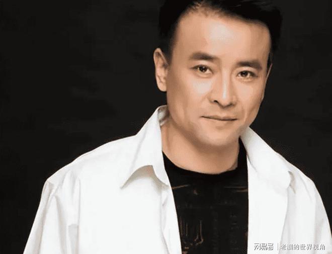 恩愛十幾年難抵殘酷現(xiàn)實(shí)？羅鋼娶小23歲郝蕾年齡差原來不算坎(圖14)